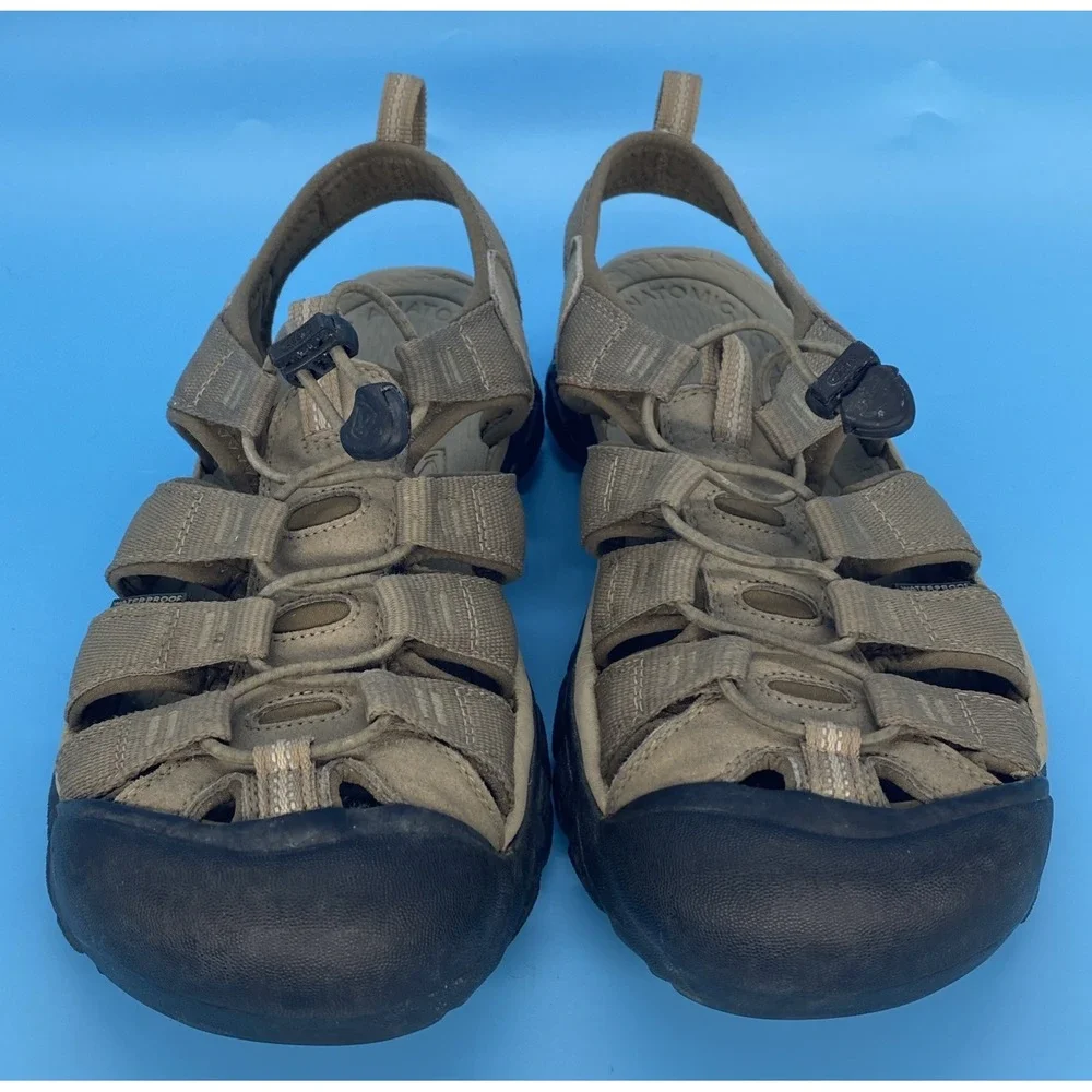 KEEN Newport H2 Mens Tan Hiking Sandals Waterproof Sport Closed Toe Water Shoes